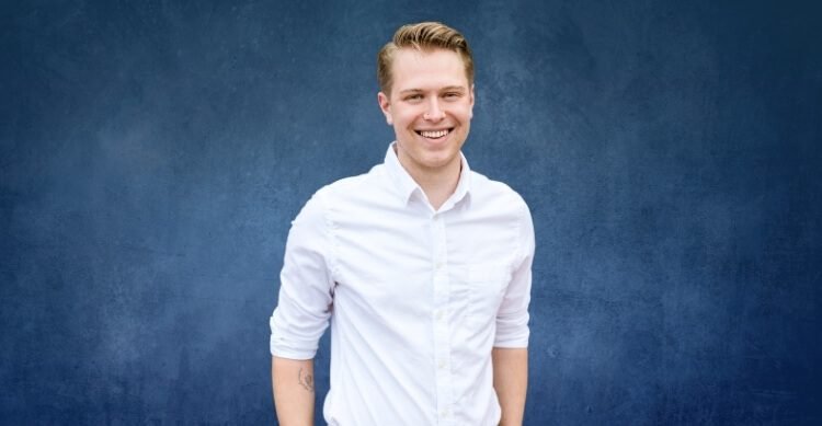 What Does Headshot Retouching Services Mean