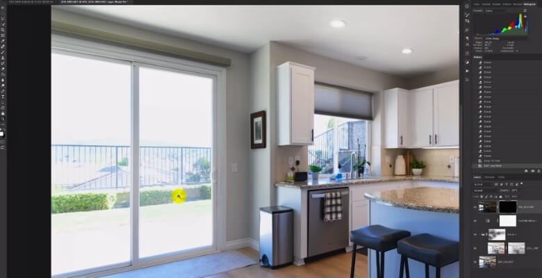 When Do Professionals Use HRD Blending