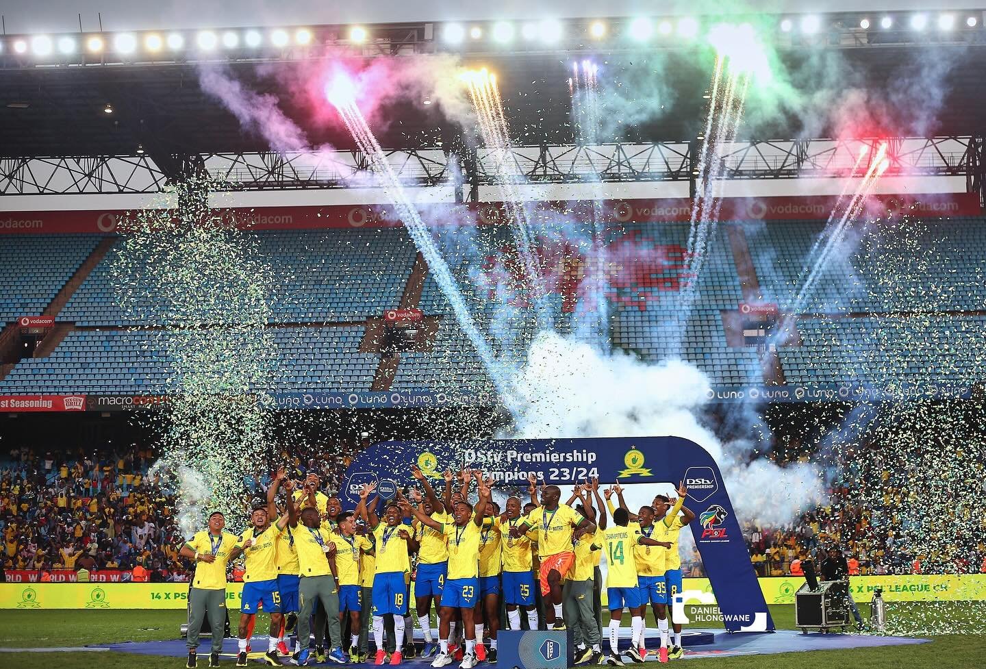 Team Trophy Pose