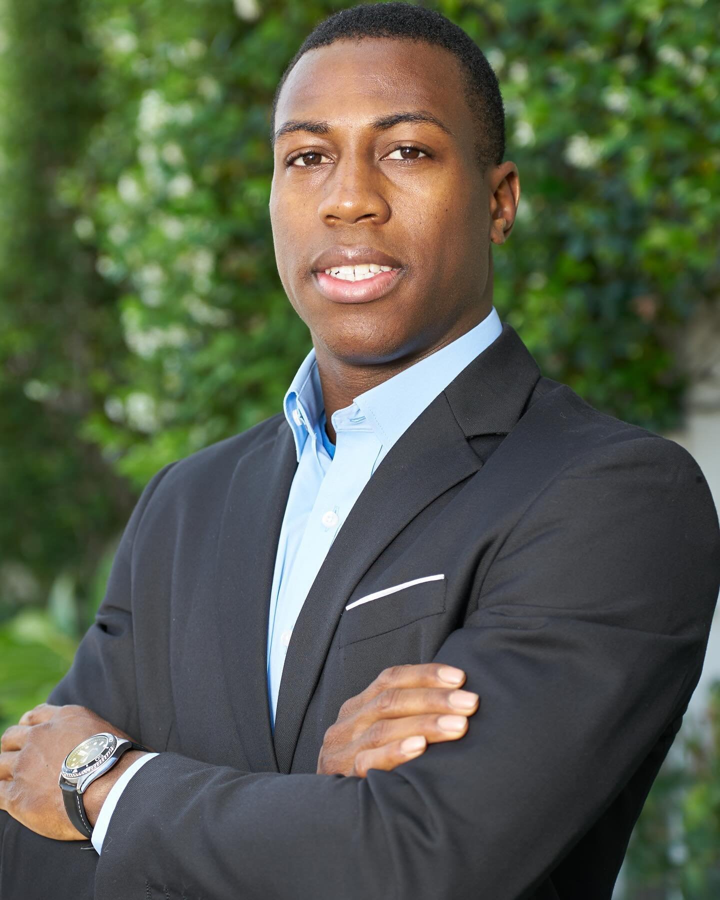 Arm Crossed Real Estate Headshot