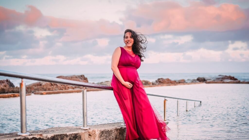 Outdoor Maternity Photoshoot Ideas