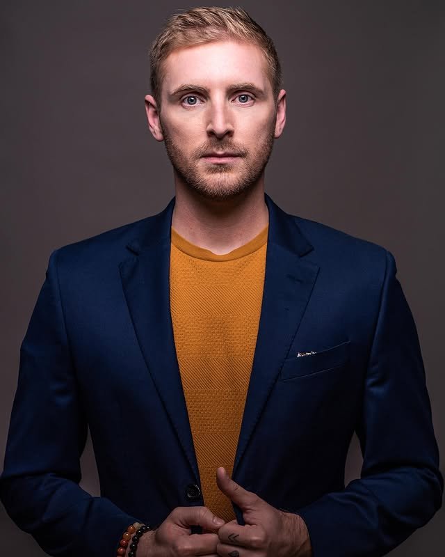 Professional Neutral Backdrop